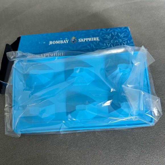 New in box | Bombay Sapphire Ice Cube Tray - Picture 3 of 5